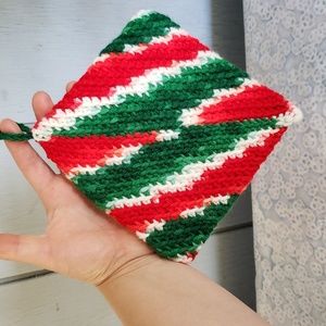 2 Crochet Pot Holders Festive Christmas Navidad December Green Red